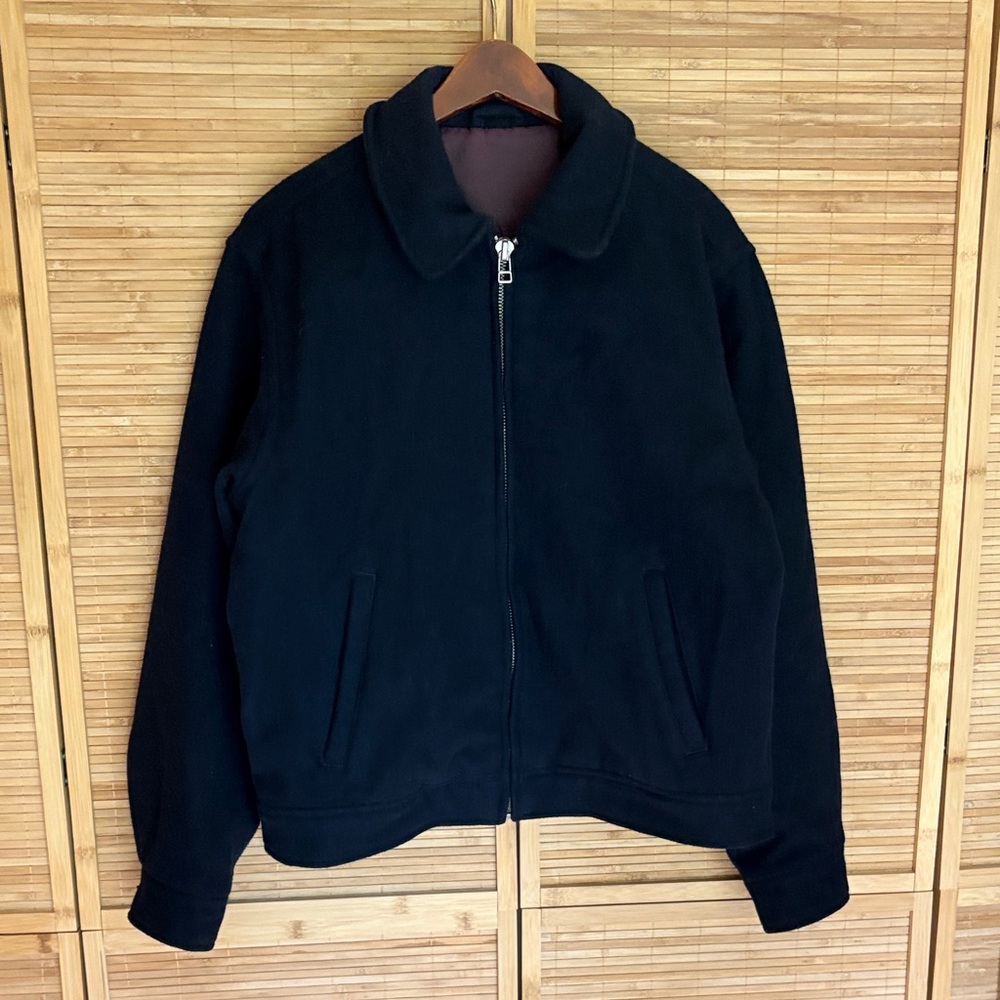 Navy Blue Bomber Jacket L-XL Heavy Winter Coat
Women’s Unisex